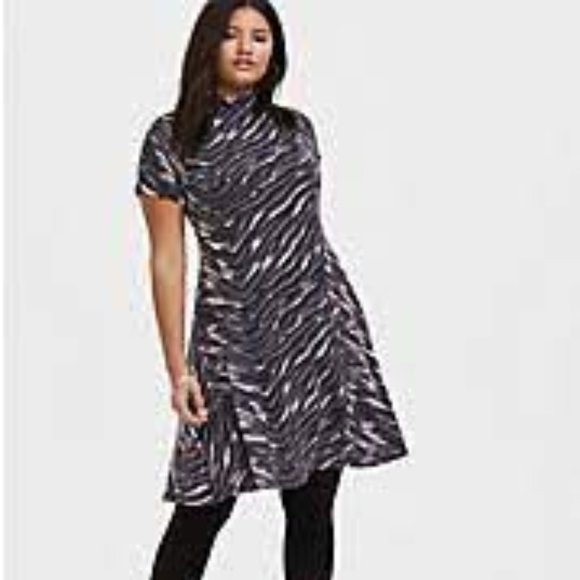 Torrid Dark Grey & Pink Zebra Hacci Mock Neck Trapeze Dress - Size 2X - Picture 1 of 13